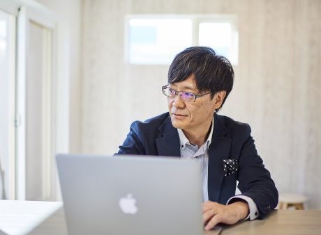 小島　明彦